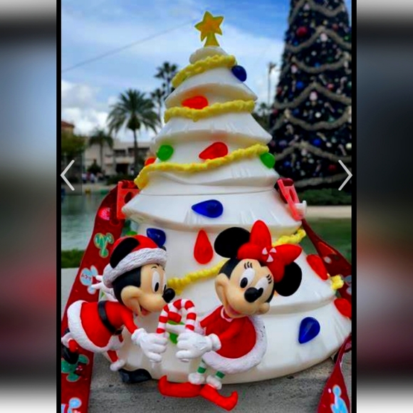 Disney Holiday Disneyland Light Up Christmas Tree Popcorn Bucket